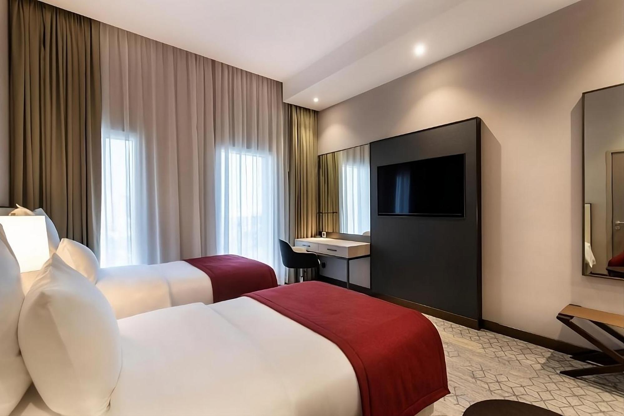 Ramada By Wyndham Riyadh King Fahd Road ภายนอก รูปภาพ