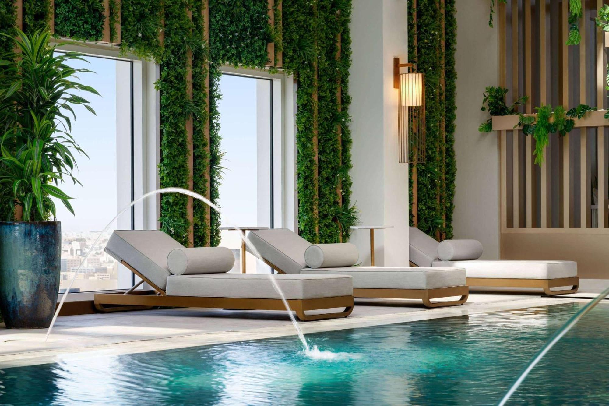 Ramada By Wyndham Riyadh King Fahd Road ภายนอก รูปภาพ The pool at the 1017 Oliver